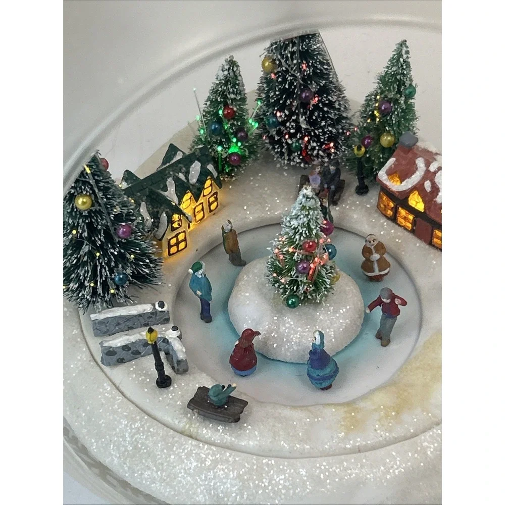 Mr. Christmas Jumbo Ornament White Village Skaters Animated Music 2007 Read